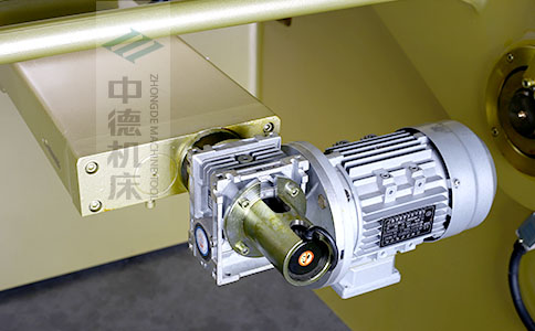 ZDS-832后檔料減速電機(jī)，質(zhì)量好，模擬運算定位速度快.jpg